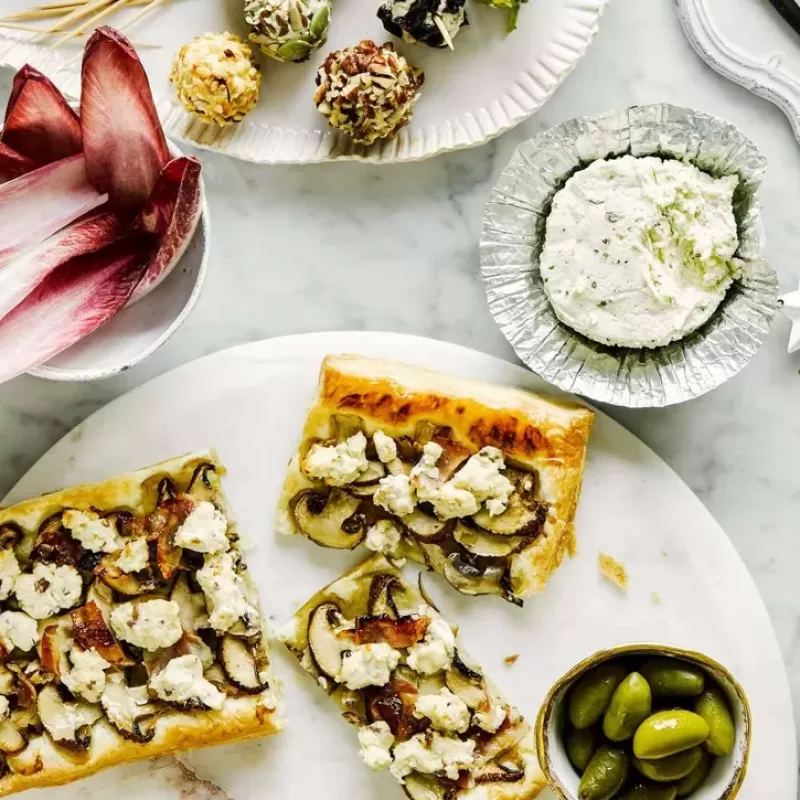 Boursin Garlic And Herb Puck Cheese Boursin Garlic And Herb Puck Cheese