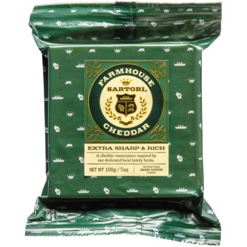 Farmhouse Cheddar Extra Sharp & Rich Farmhouse Cheddar Extra Sharp & Rich