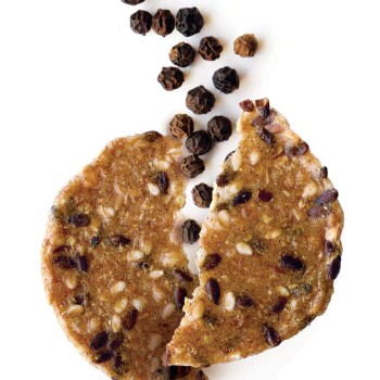 Mary's Gone Crackers Black Pepper