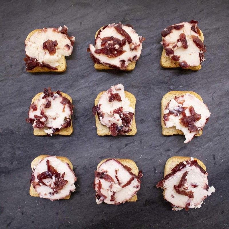 Montechevre Goat Cheese, Cranberry Cinnamon