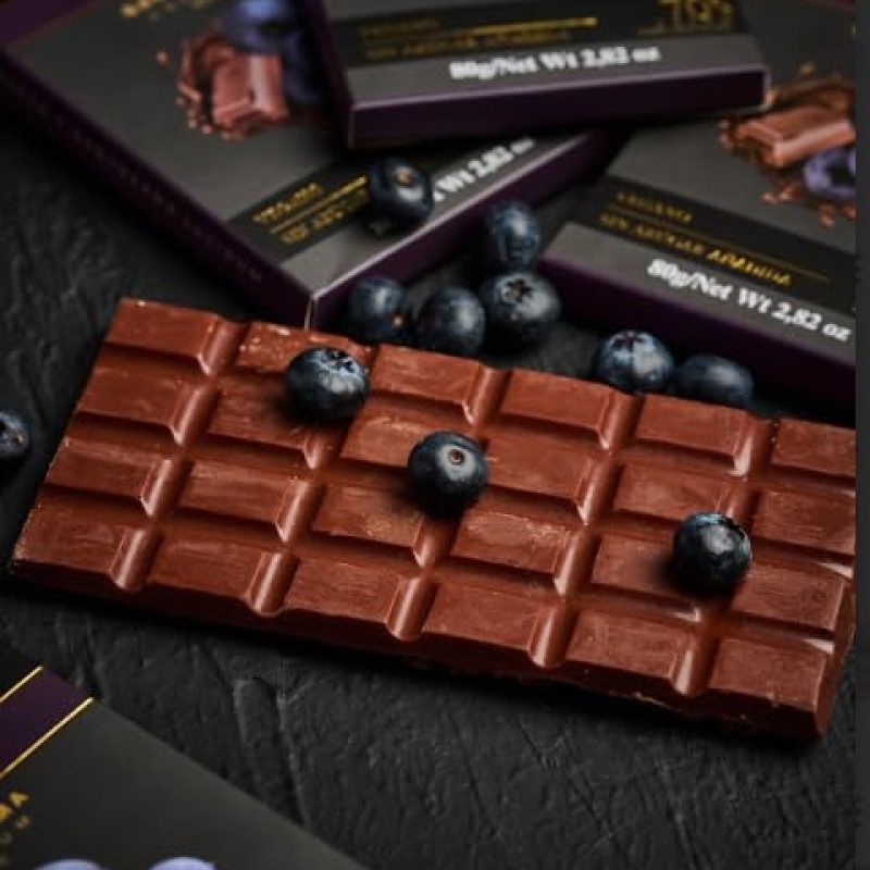 Kaffeto 70% Cacao Dark Chocolate Blueberry